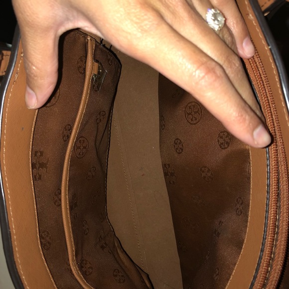 Tory Burch Small York Tote - Picture 4 of 6